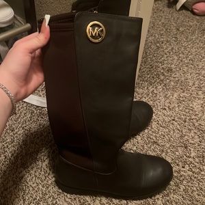 Micheal kor boots